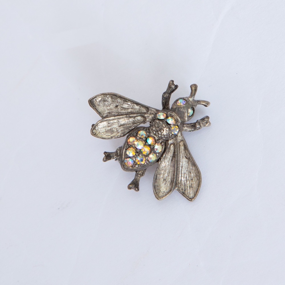 Antique look pewter neutral honey bee brooch with stones dainty unique style - Picture 2 of 5